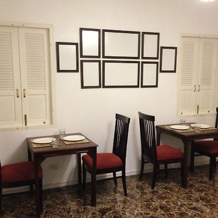 Dharasom' S Colonial House Hotel Bangkok Bagian luar foto