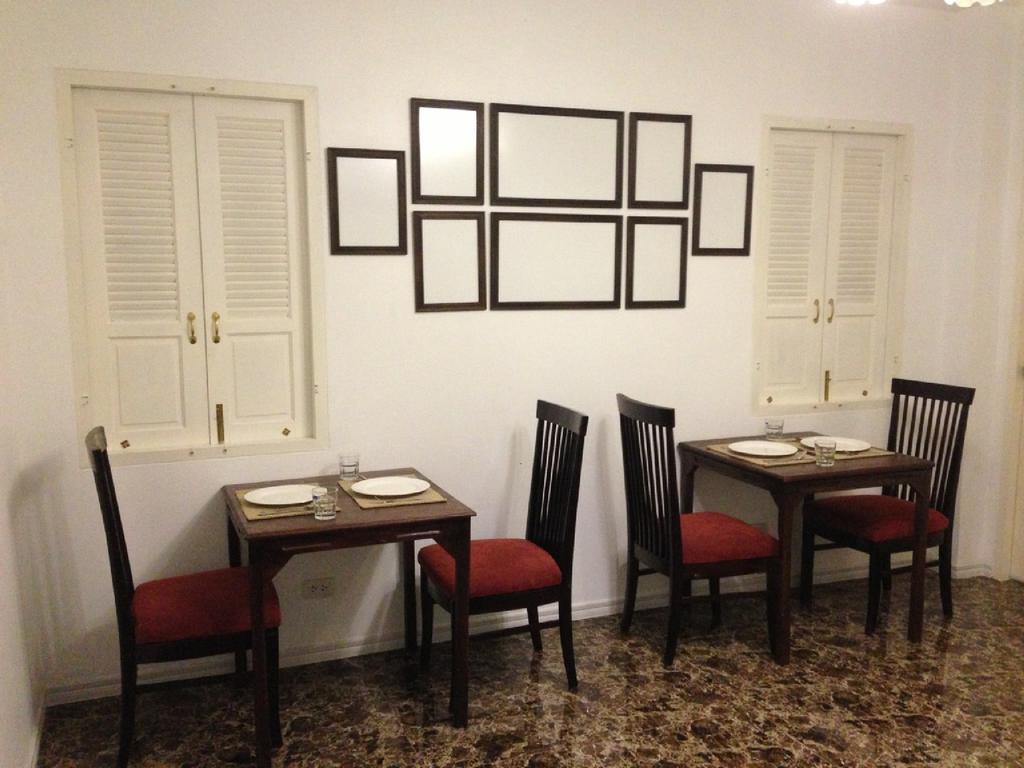 Dharasom' S Colonial House Hotel Bangkok Bagian luar foto